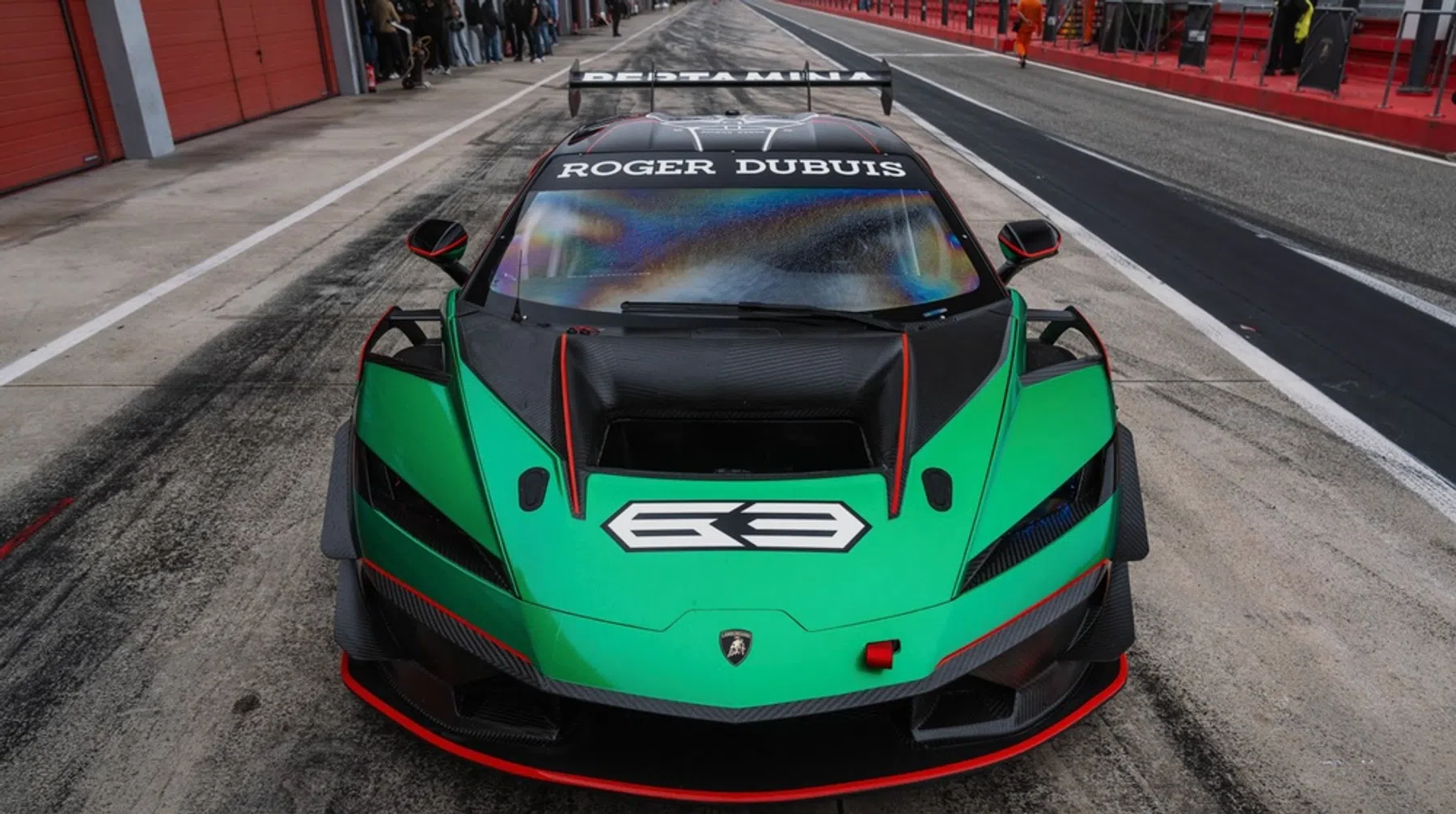 Dikke Lamborghini man